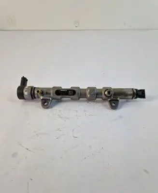 Jeep Cherokee Fuel main line pipe 0445214333