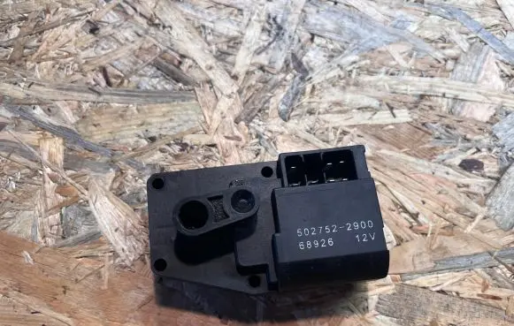Mitsubishi Lancer Air flap motor/actuator 5027522900 68926