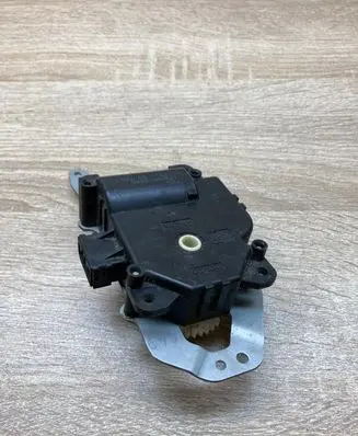 Honda CR-V Air flap motor/actuator 1138003400