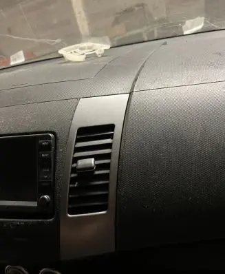 Peugeot 4007 Dash center air vent grill