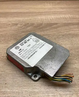 Skoda Fabia Mk1 (6Y) Airbag control unit/module 1C0909605H 5WK43127 WithPlug