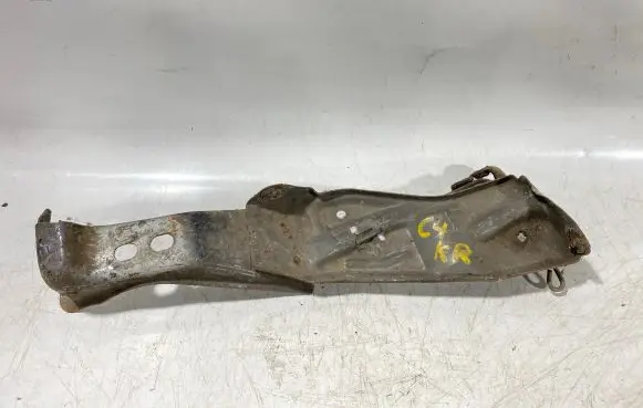 Audi A6 S6 C4 4A Radiator support slam panel bracket 