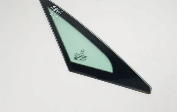 Mercedes-Benz E C207 W207 Rear side window