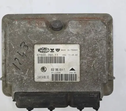 Skoda Octavia Mk1 (1U) Engine control unit/module 032906014F 6160026011 4FLCZE98