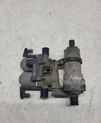 BMW 5 E39 Coolant heater control valve 0392020041