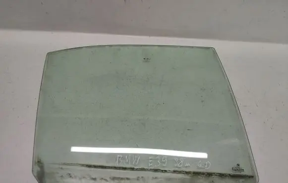BMW 5 E39 Rear door window glass