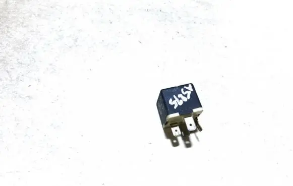 Volkswagen Golf V Other relay 141951253b