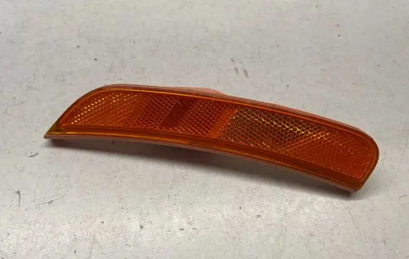Chrysler Pacifica Front reflector 68229422AA
