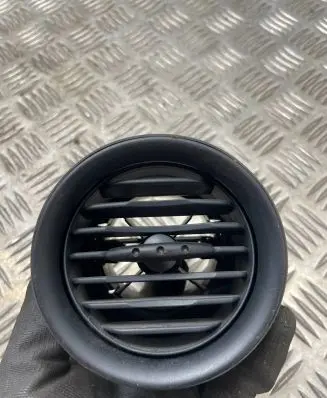 Seat Ibiza III (6L) Dashboard side air vent grill/cover trim