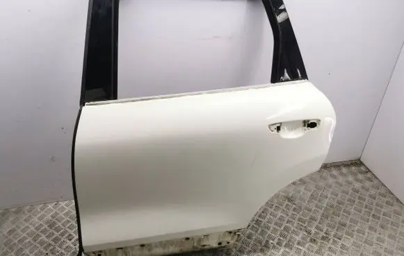 Porsche Cayenne (92A) Rear door