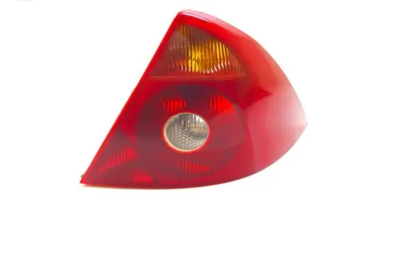 Ford Mondeo Mk III Rear/tail lights 1S7113404A 0374D