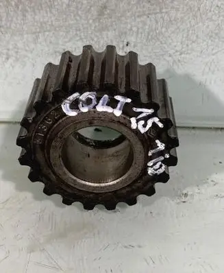 Mitsubishi Colt Fuel pump gear (pulley) 