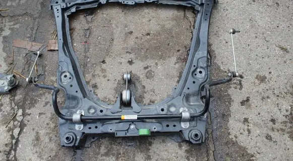 Dacia Sandero III Front subframe