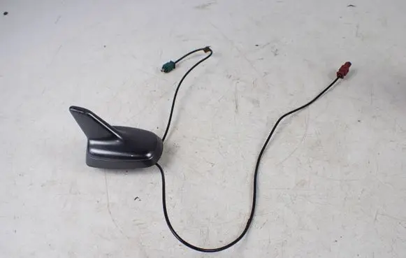 Audi A8 S8 D3 4E Aerial GPS antenna 4E0035503RZ7S