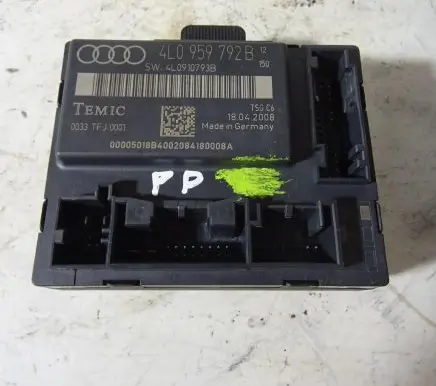 Audi Q7 4L Engine control unit/module 4L0959792B