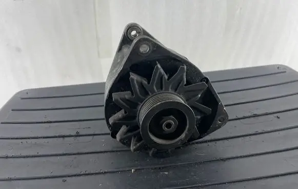 Audi A6 S6 C4 4A Generator/alternator 0290800036