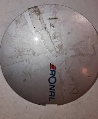 Volkswagen PASSAT B4 Non-original wheel cap 71053 0555