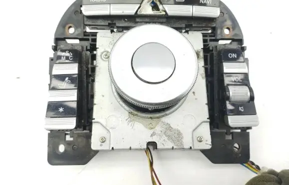 Mercedes-Benz S W221 Head unit multimedia control A2218700451
