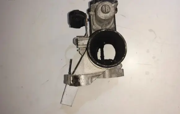 Volvo XC70 EGR valve 30739223