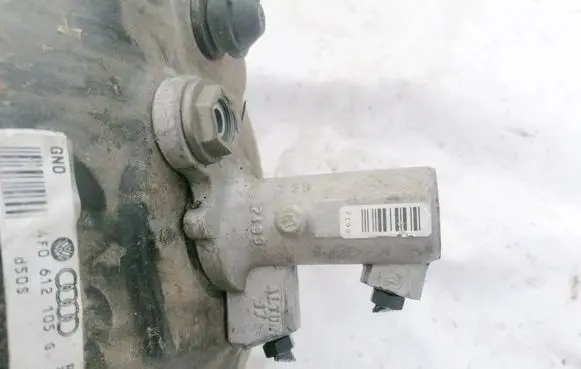 Audi A6 S6 C6 4F Master brake cylinder