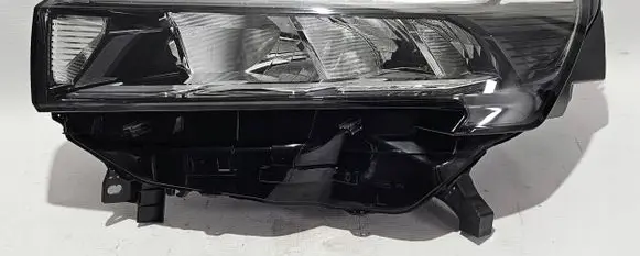 Nissan Townstar Headlight/headlamp 260609142R