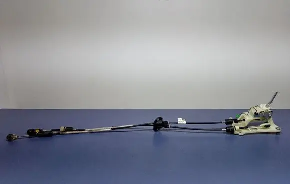 Volvo V40 Gear shift rod 31325596