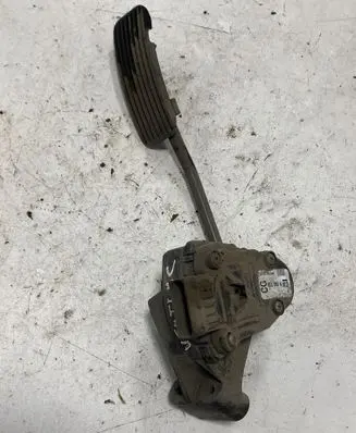 Opel Vectra C Accelerator throttle pedal 9186726 6PV00832300