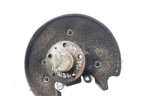 Rear wheel hub spindle/knuckle