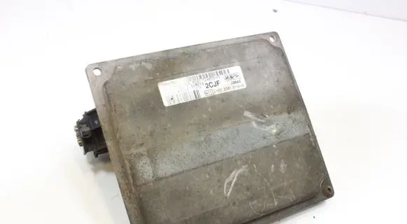 Ford Fiesta Engine control unit/module 6S6112A650FF S120977315F