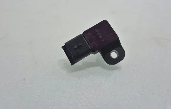 Peugeot 2008 I Air pressure sensor 9670361980