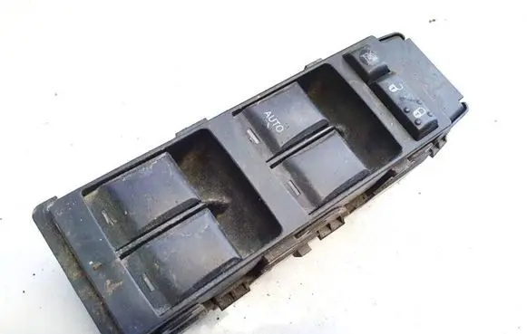 Dodge Caliber Electric window control switch 2132024 56040691ad