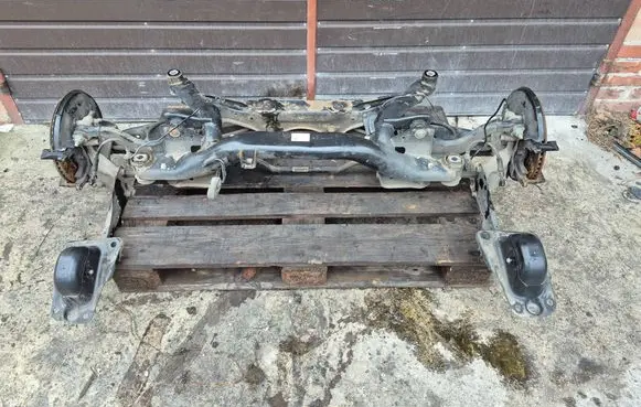 Seat Leon (5F) Rear subframe 5Q0505235J 501WWA2L404F6