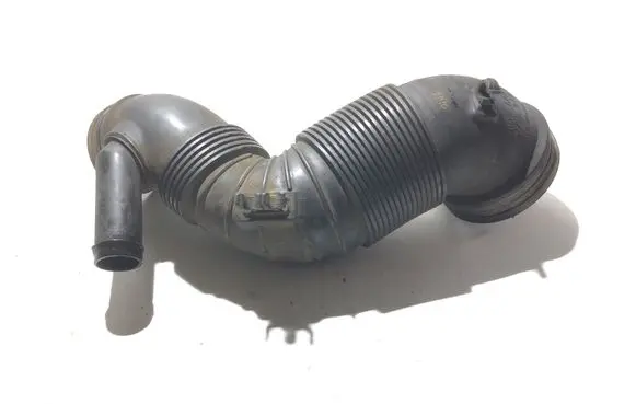 Volkswagen PASSAT B6 Air intake hose/pipe 3C0129654P 446197