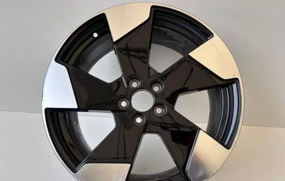 Volvo EX30 R19 alloy rim 80000286