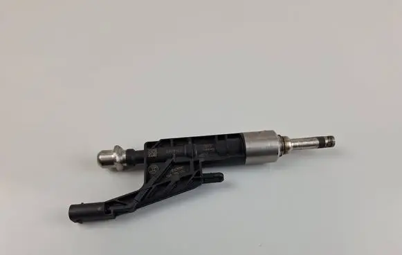 BMW 3 F30 F35 F31 Fuel injector 7639990 763999005