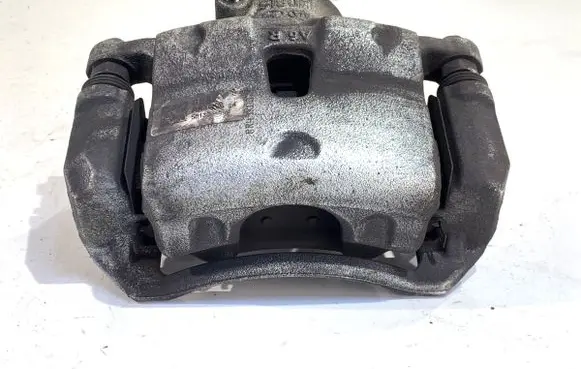 Hyundai i30 Front brake caliper 