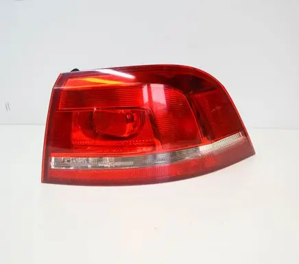 Volkswagen PASSAT B7 USA Rear/tail lights 3AF945096C