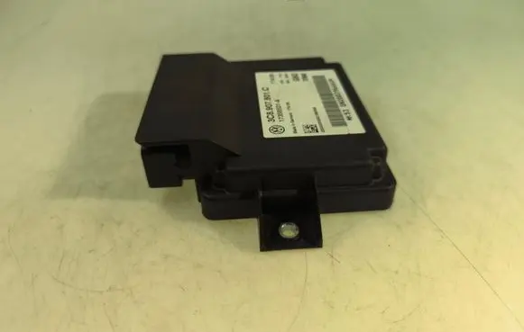 Volkswagen PASSAT B6 Hand brake control module 3C8907801C 17358501A GN00039666