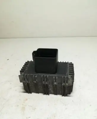 Opel Astra H Glow plug pre-heat relay 55354141 51299018A