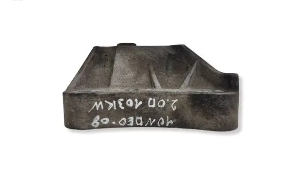 Ford Mondeo MK IV Gearbox mounting bracket 6G916P093