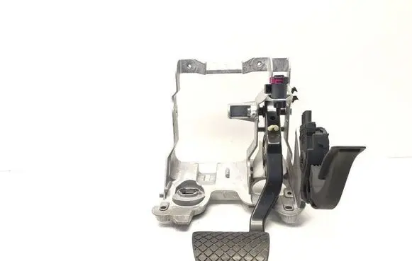Audi A5 8T 8F Pedal assembly 8K1721117 A1S112CD1 8K1723523
