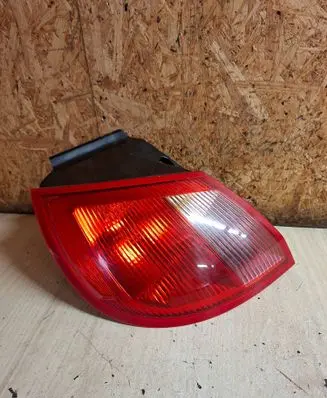 Mitsubishi Colt Rear/tail lights MR957365 27850102