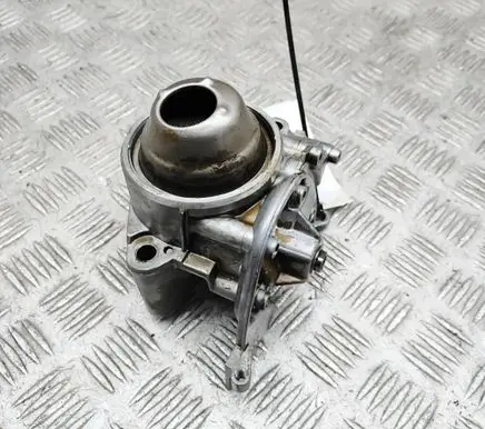 Volkswagen Polo V 6R Oil pump 03D115105G