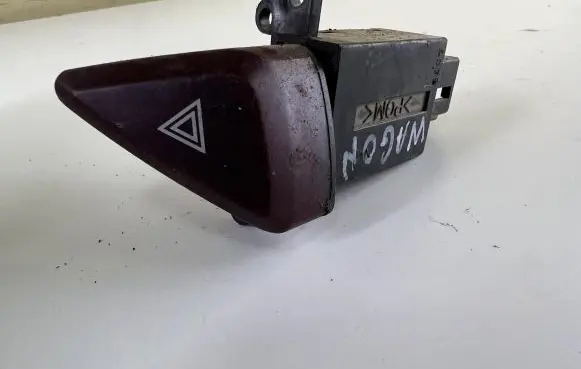 Mitsubishi Space Wagon Hazard light switch