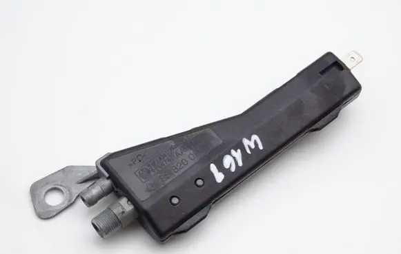 Mercedes-Benz A W168 Aerial antenna amplifier A1688200289