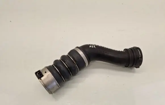 BMW X3 F25 Intercooler hose/pipe 7601875