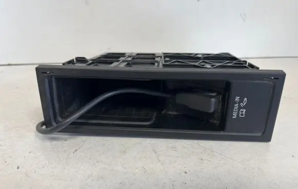 Volkswagen Tiguan Head unit multimedia control 5N0035342F