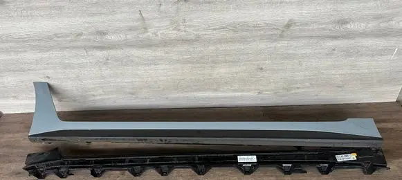 BMW 4 G22 G23 G24 G26 Foot area side trim 8737079 8078579