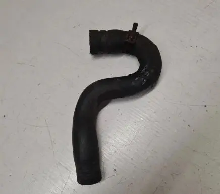 Audi A6 S6 C5 4B Engine coolant pipe/hose 8D0121109H