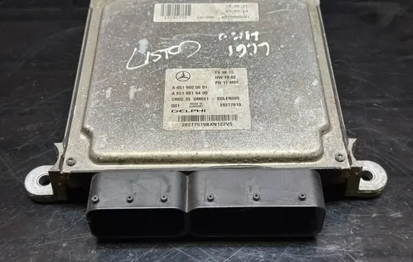 Mercedes-Benz Sprinter W906 Engine control unit/module A6519000601 A6519019400